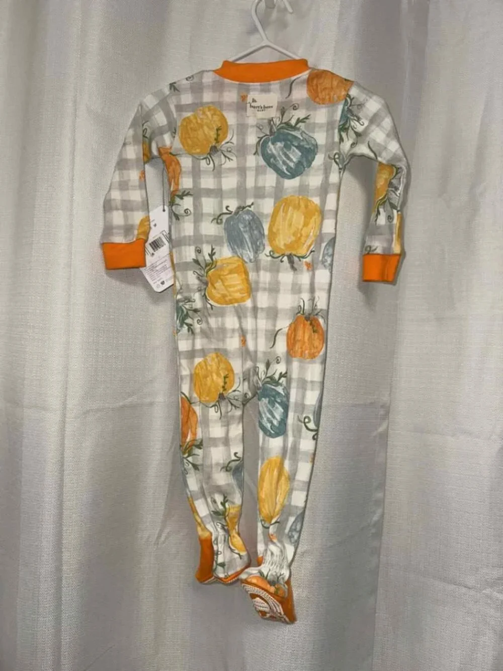 Burt's Bees Baby Girls' Organic Cotton Tight Fit Footed Pajama, Pumpkins, 3/6M.